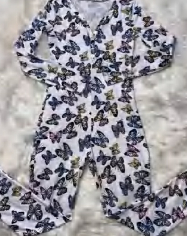 Butterfly onesie 🦋